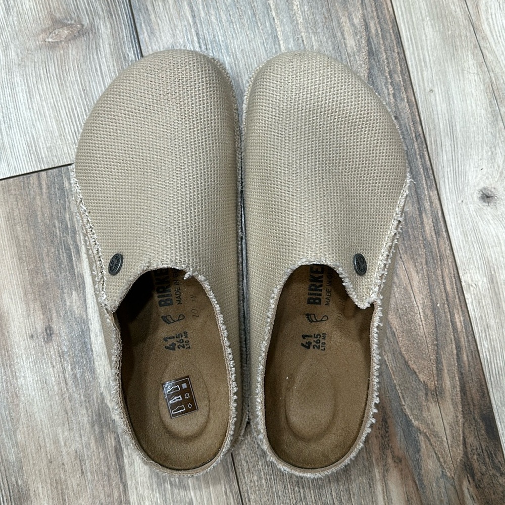 Birkenstock 41 regular like new!!